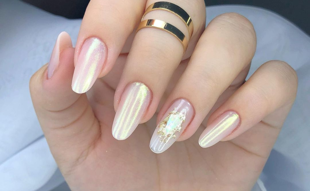 Unhas de gel decoradas delicadas para quem ama uma esmaltação fofa