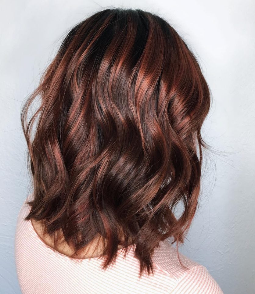 Cabelo chocolate acobreado: 25 inspirações para mudar o visual