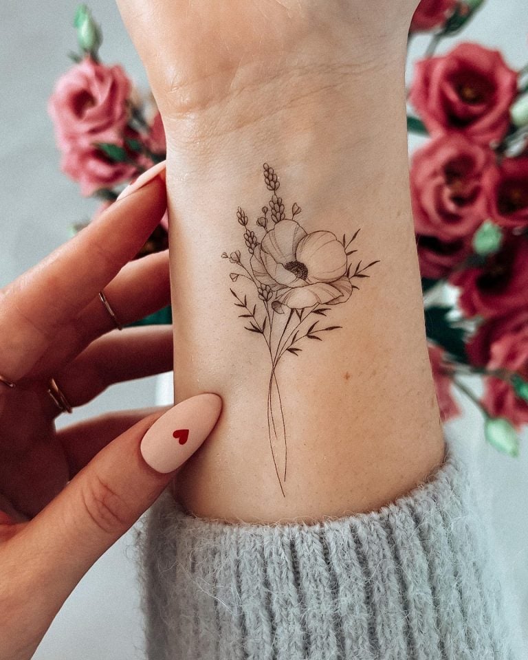 120 ideias de tatuagem feminina delicada em diferentes estilos