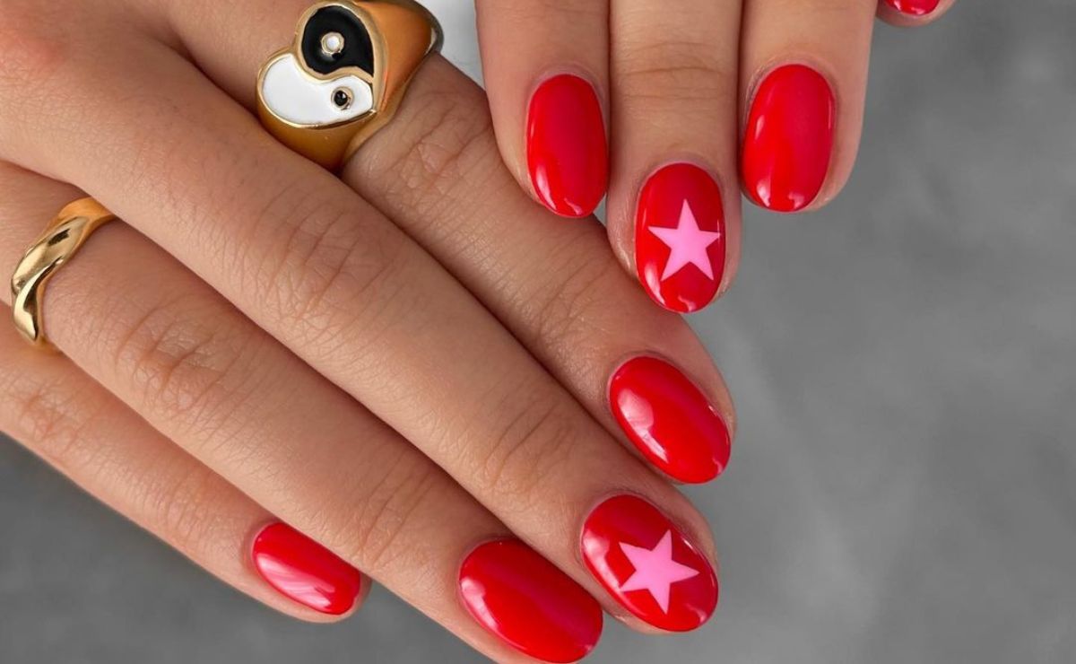 Unhas decoradas vermelhas: nail arts apaixonantes com a cor do amor