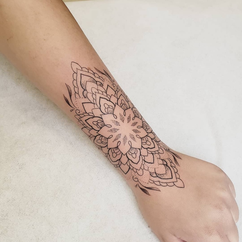 tatuagem de flor