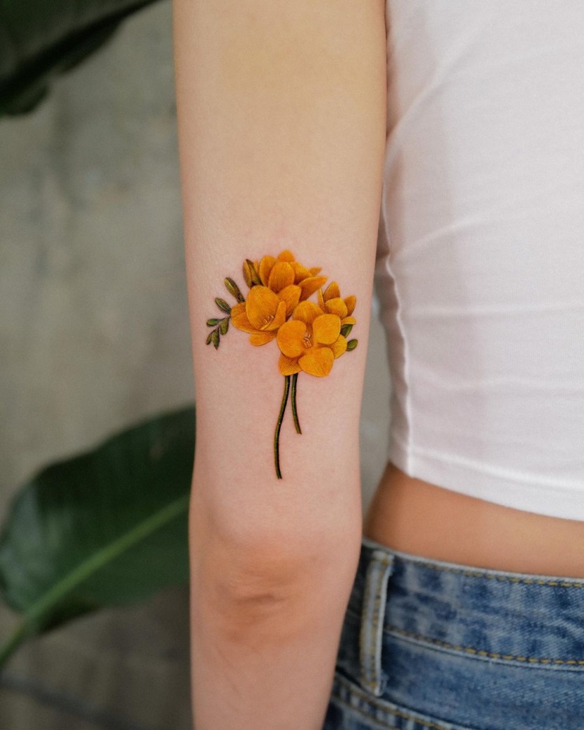 tatuagem de flor simples