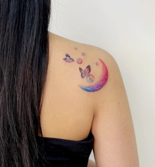 Tatuagem no ombro: 90 artes femininas para se apaixonar