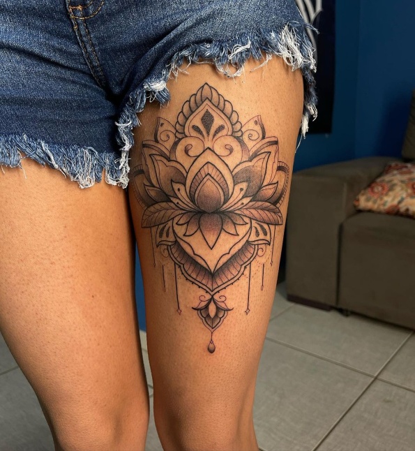 Tatuagem de flor de lótus: saiba o que significa e confira 60 ideias
