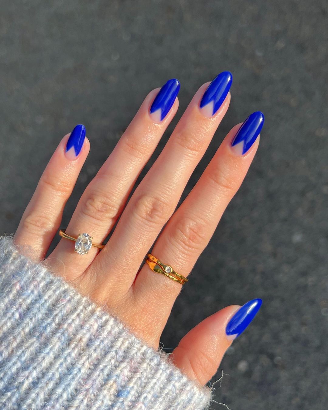 Unhas decoradas em azul: veja como usar a cor em sua nail art