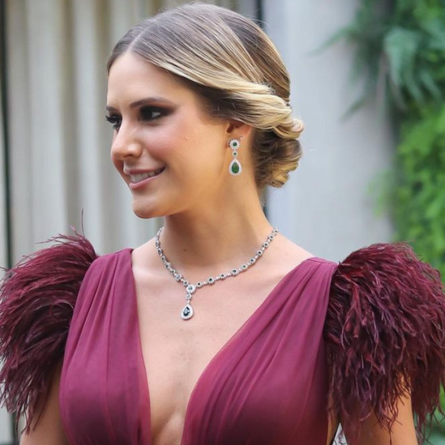Penteados para madrinha de casamento: 60 ideias para esse dia inesquecível
