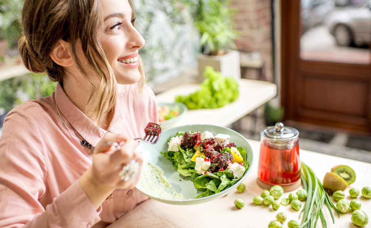 Skincare dinner: a nova tendência que mostra que beleza também vem do prato
